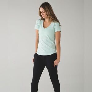 Lululemon What the Sport Tee Heathered Sea Mist Sz 2